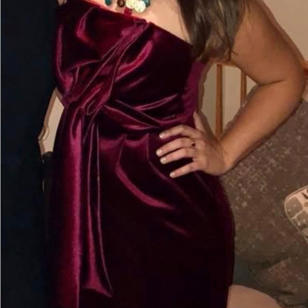 ASOS size 8 beautiful deep red velvet jumpsuit